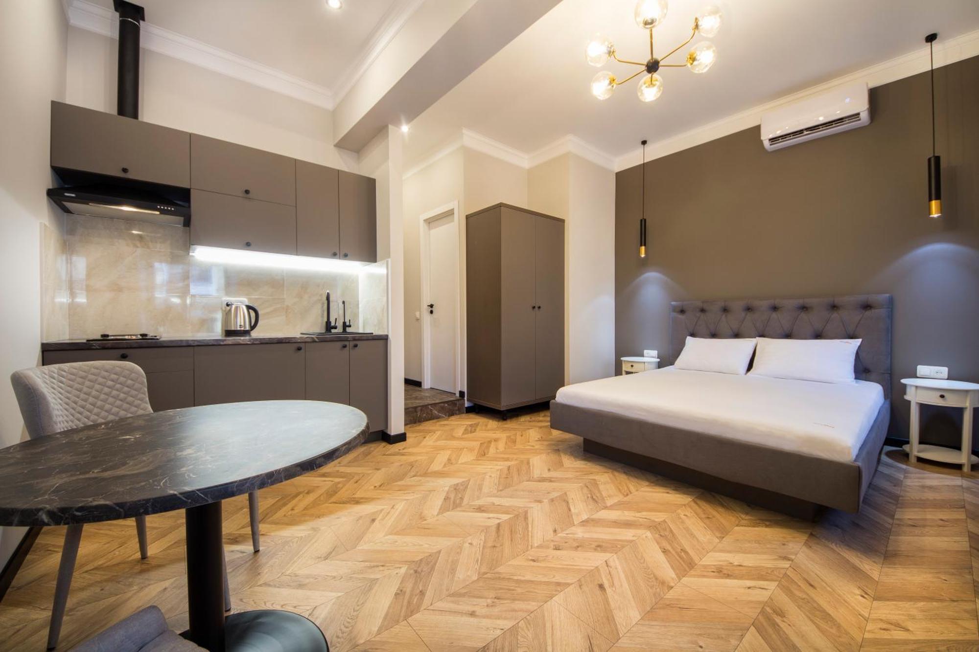 Self Check-In Apartments Maidan Area 基輔 外观 照片
