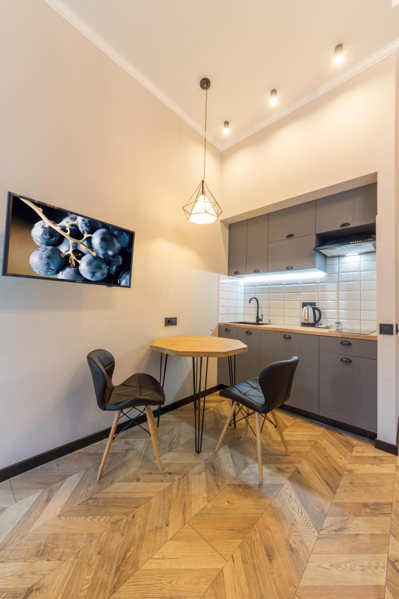 Self Check-In Apartments Maidan Area 基輔 外观 照片